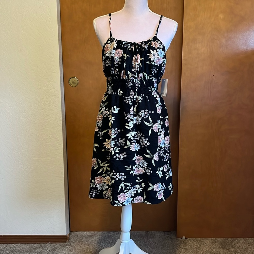 NWT Women’s Summer dress